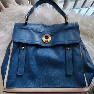 Selling YSL Muse bag.